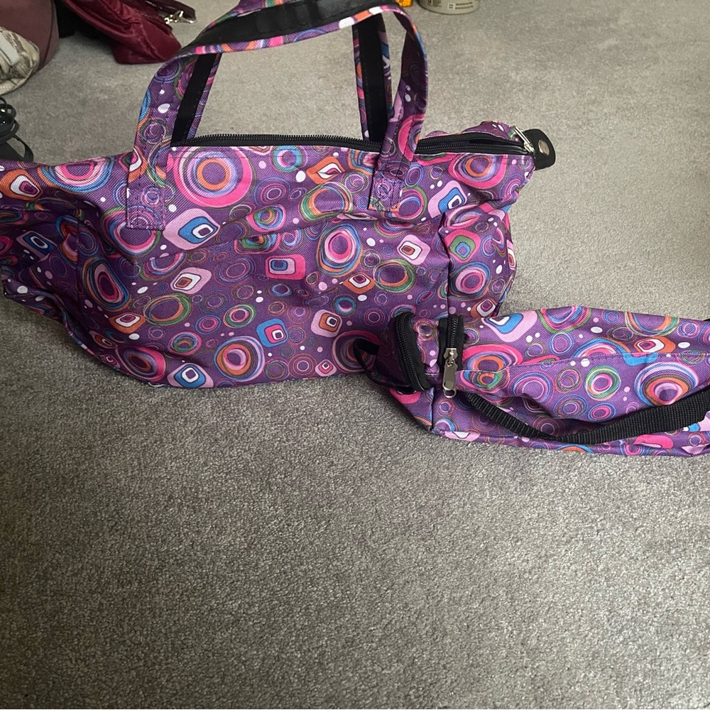 Purple tote bag with matching bathroom bag - Picture 3 of 3